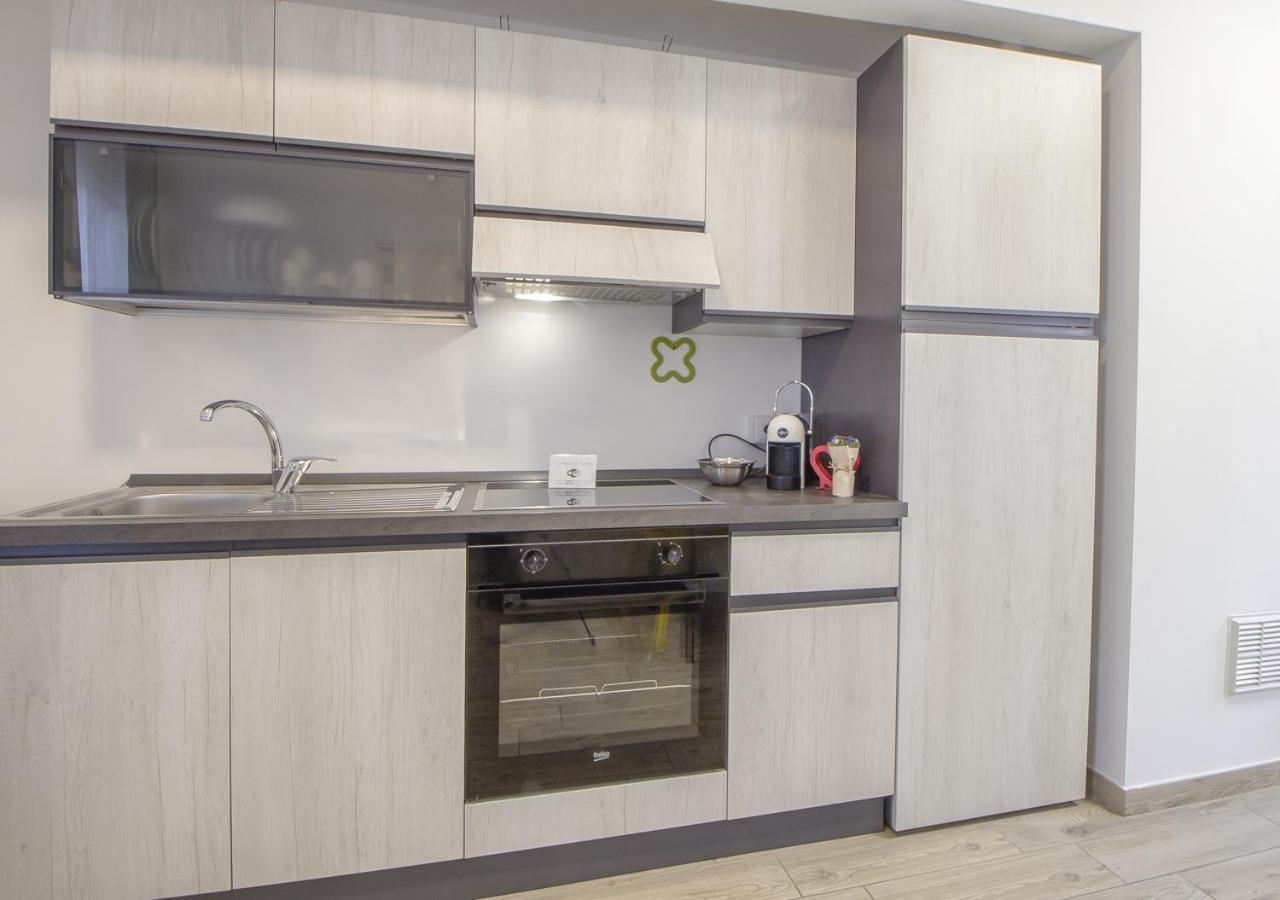 Appartamento Con 2 Camere E 2 Bagni In Centro Con Parcheggio Матера Экстерьер фото